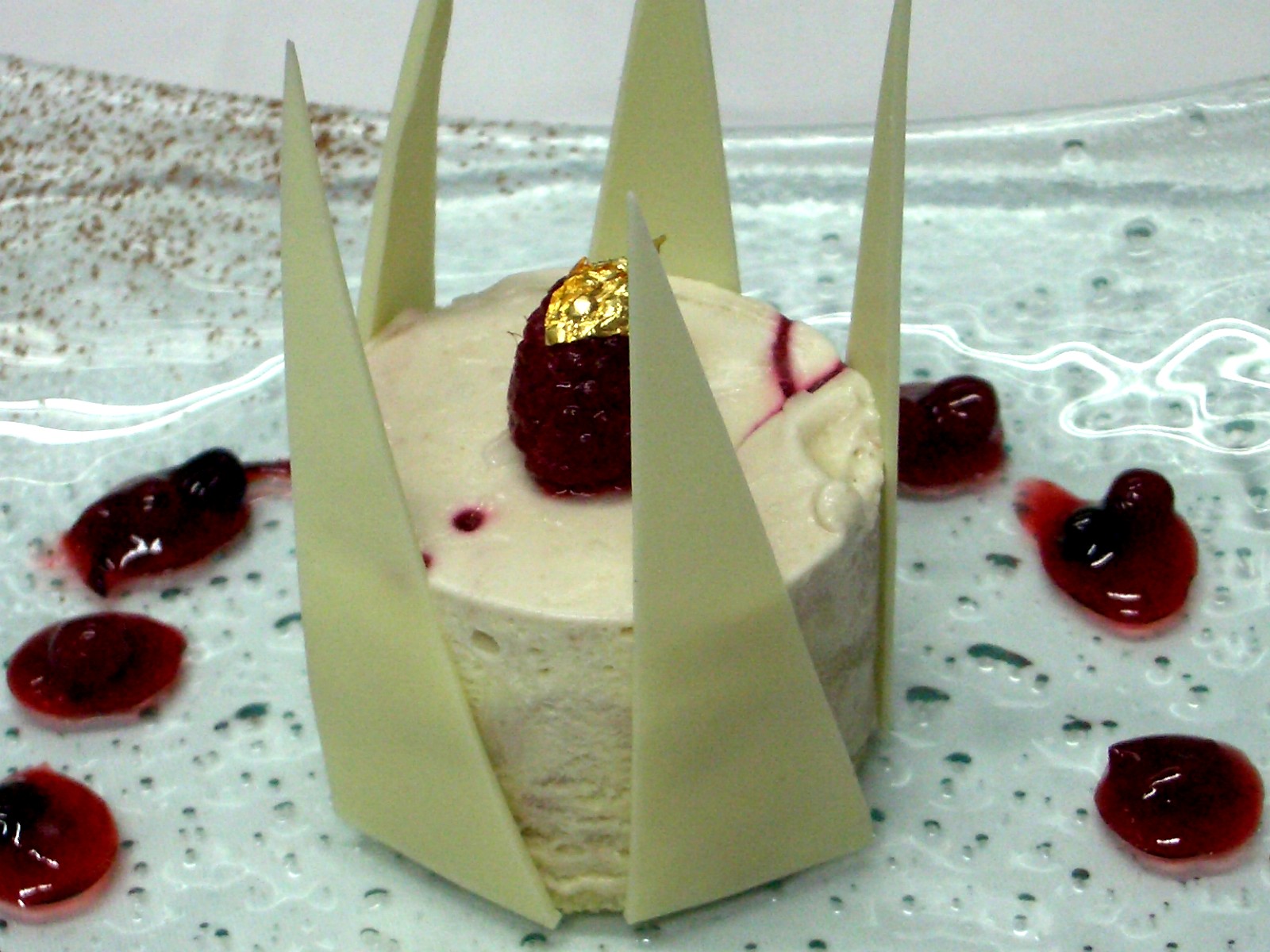 Raspberry And White Chocolate Parfait - Dessert In Thanksgiving Menu